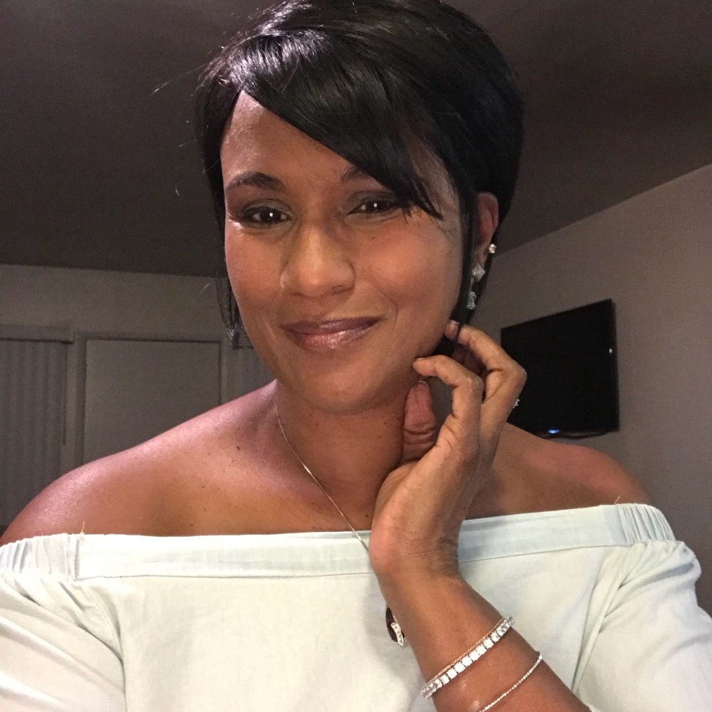 Meet your Posher, Honey